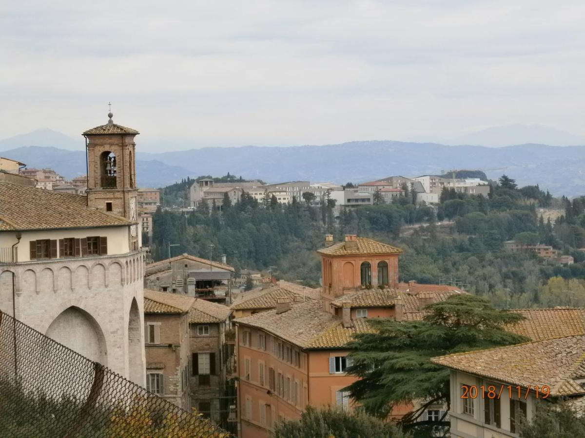 Charming Apartment Tilli With Parking Perugia Eksteriør bilde